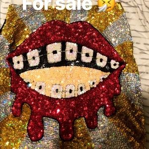 Discount universe top and bottom small !!!!